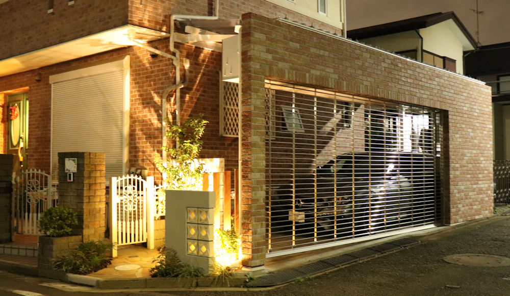 ガレージシャッター&amp;玄関回りリフォーム｜株式会社徳永工業